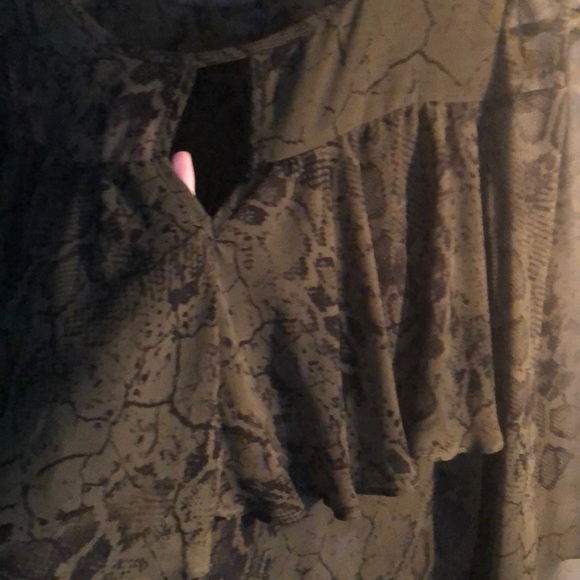 See through blouse - Picture 3 of 3